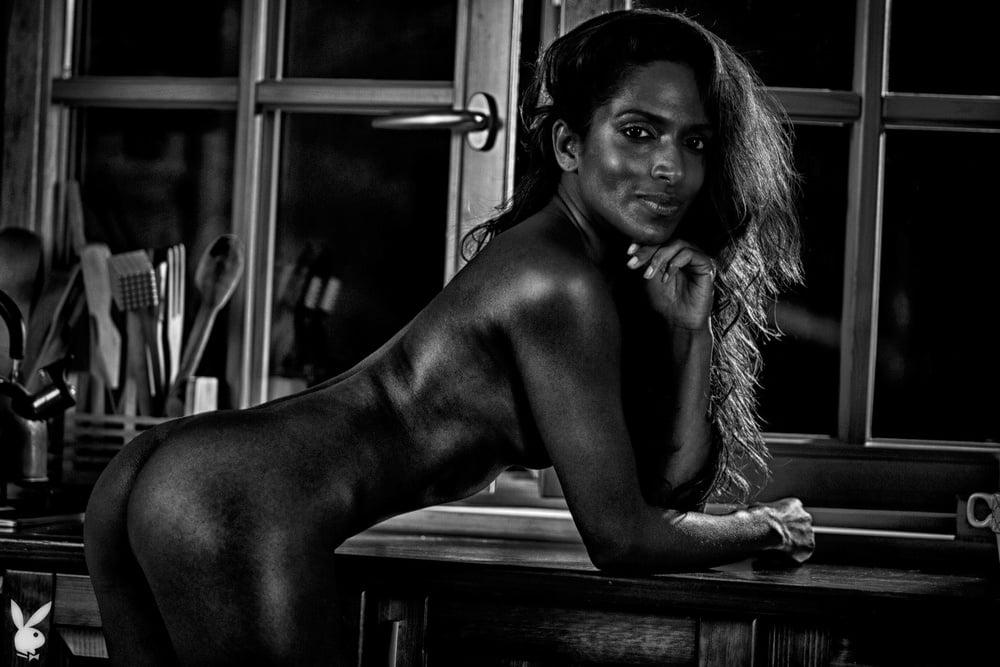 25P Beauty in Black and White 22