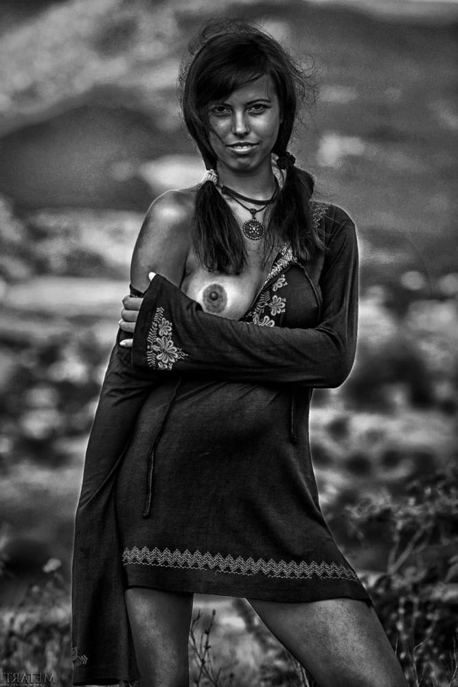 25P Beauty in Black and White 2