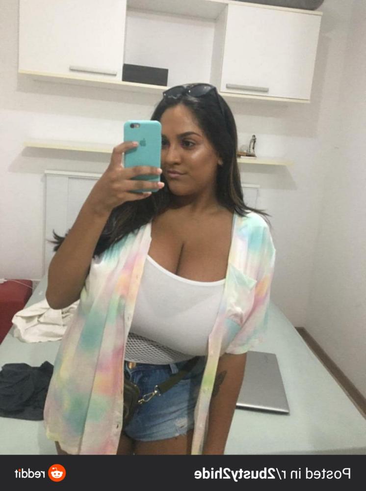25P 2 busty 2 hide
