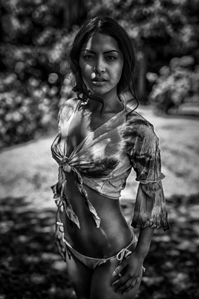 25P Beauty in Black and White 24