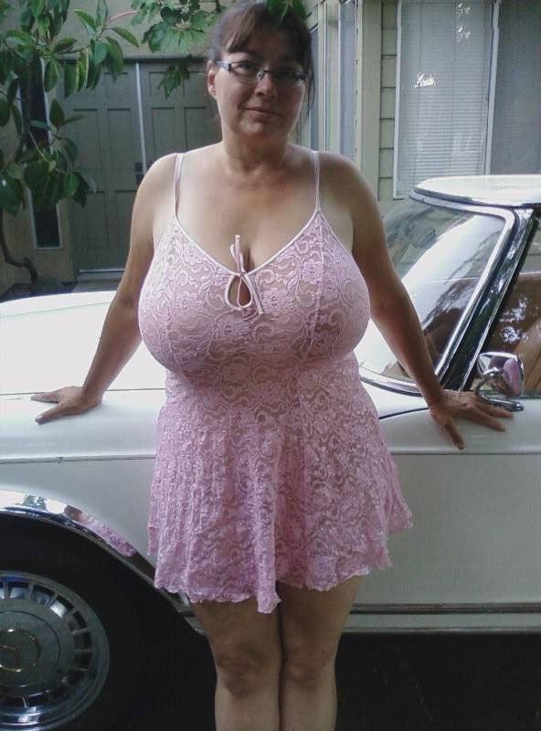 25P Goegeous and Busty Mature Ladies 6