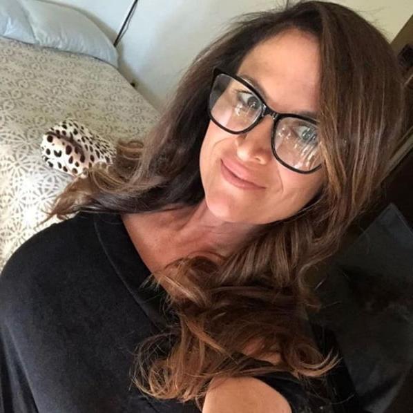 25P Goegeous and Busty Mature Ladies 6
