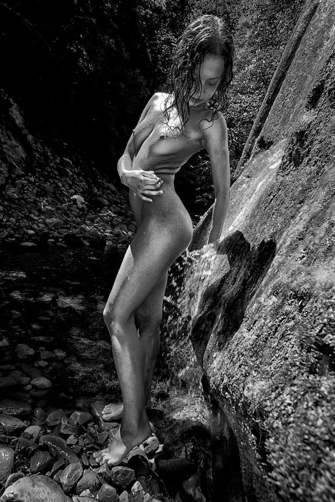 25P Beauty in Black and White 6