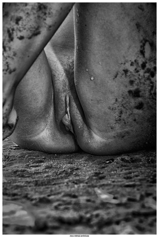 25P Beauty in Black and White 31