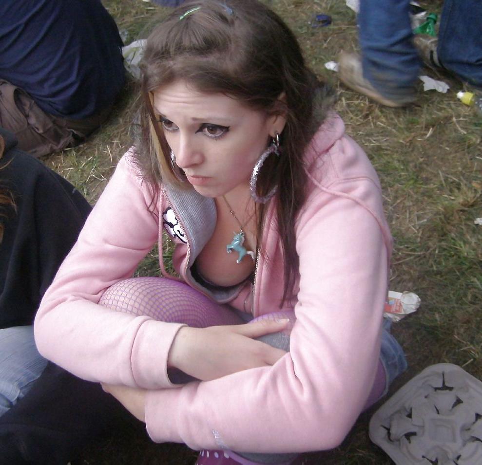25P Beautiful Downblouse Babes 2 by TROC
