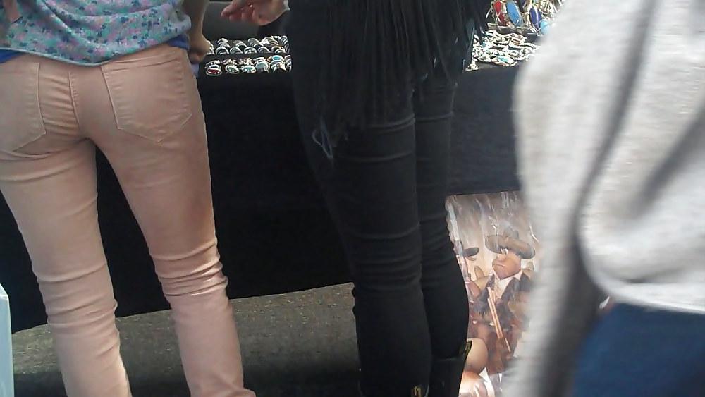 25P Blue jeans stuffed with rear ends ass & butts