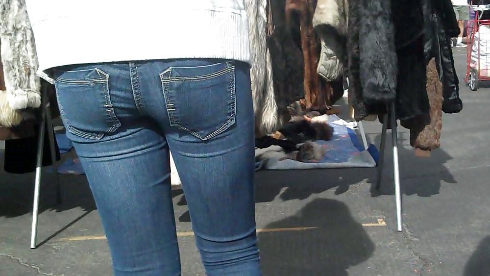25P Blue jeans stuffed with rear ends ass & butts