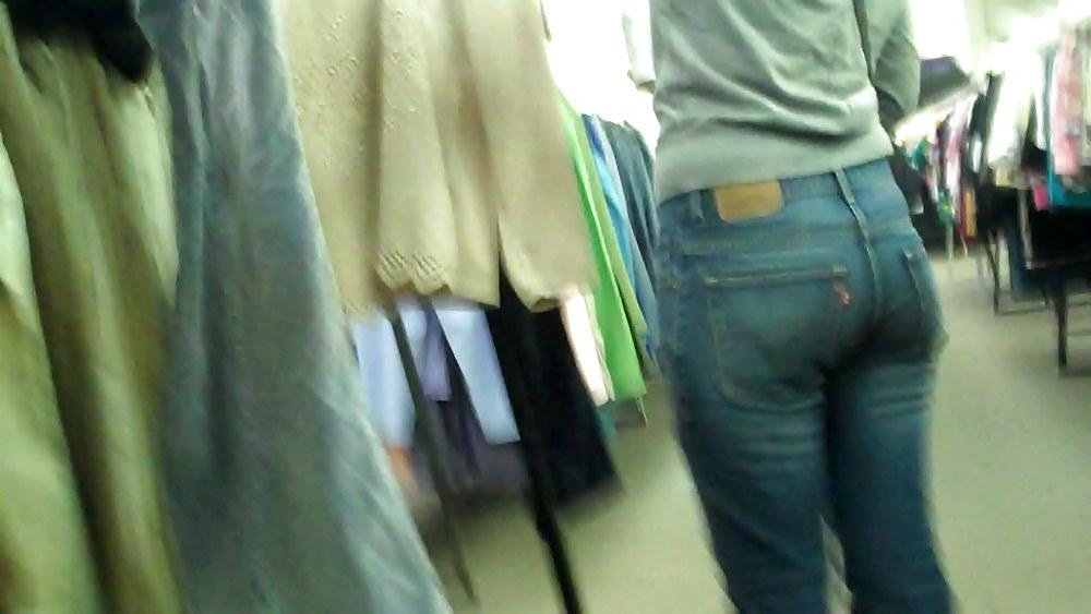 25P Blue jeans stuffed with rear ends ass & butts