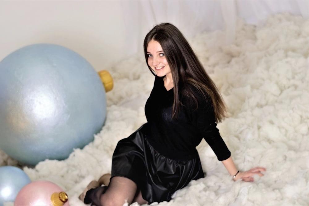 25P Beauty woman pantyhose stockings non porn 83