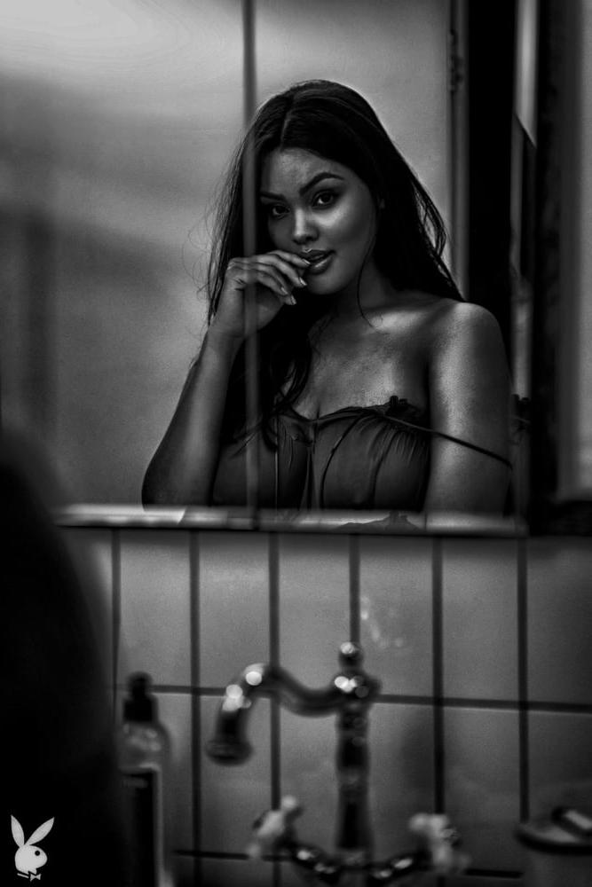 25P Beauty in Black and White 26