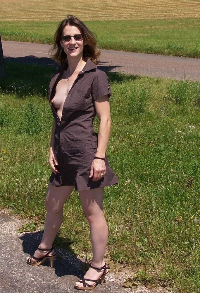25P Downblouse & Nippelblicke 244