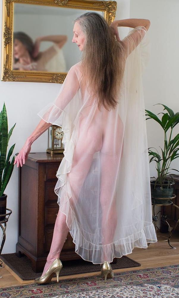 25P Sexy dress, see-through and downblouse 3