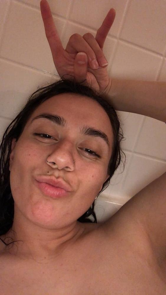 25P Busty CA slut Julia's tits
