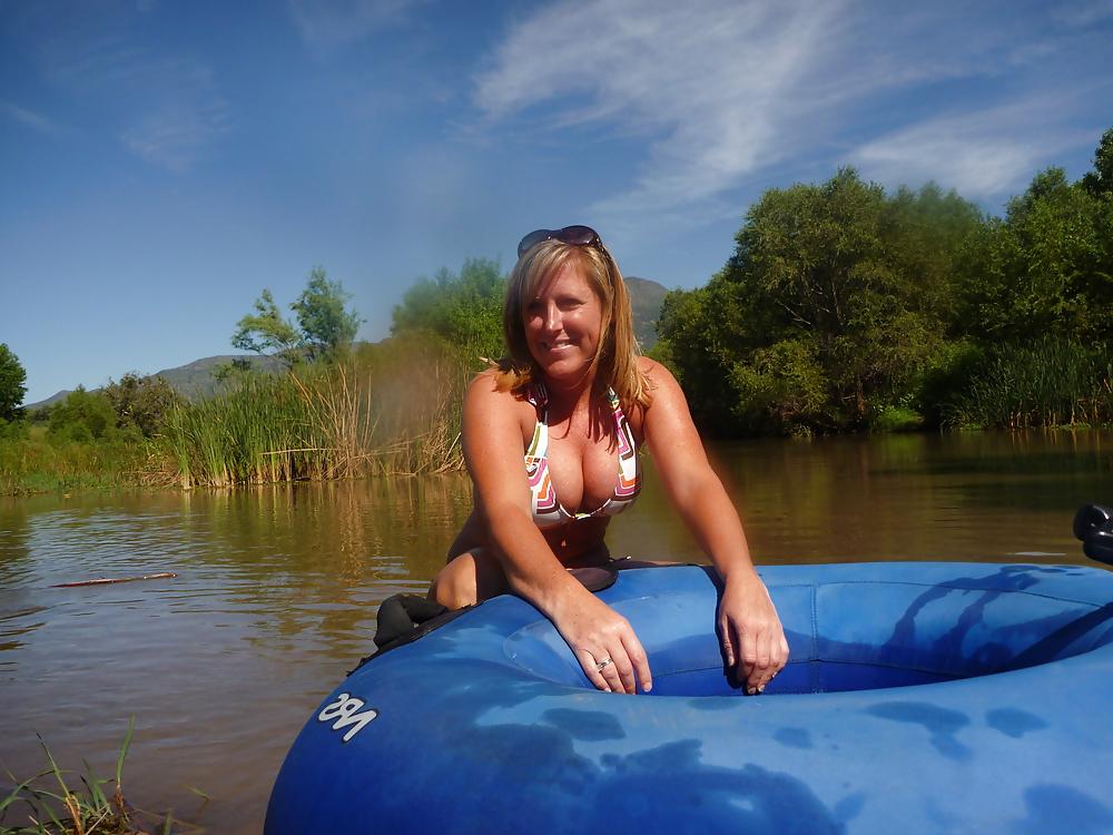 25P Busty Flickr Milf (non-nude)