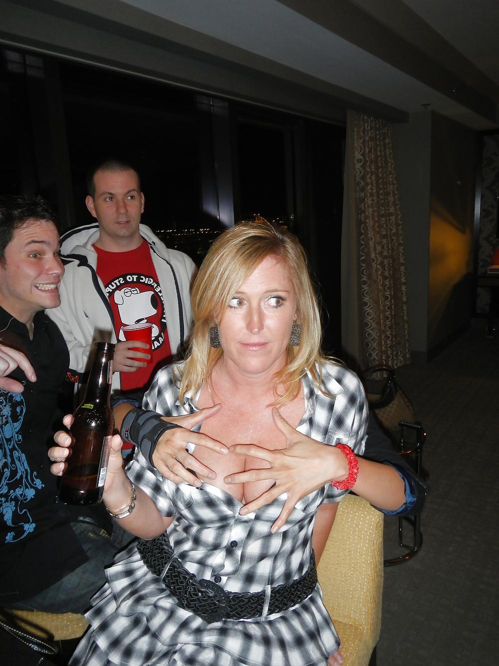 25P Busty Flickr Milf (non-nude)