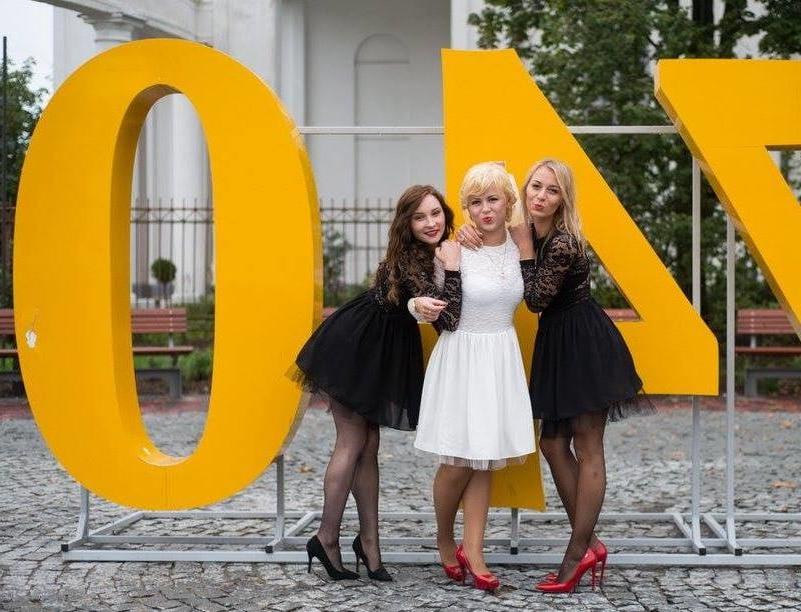 25P various polish females in tights pantyhose 120