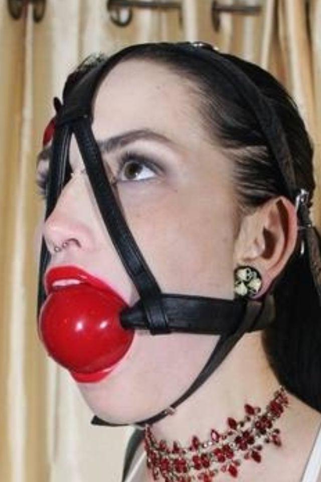25P Ball gags and rings kirka #1