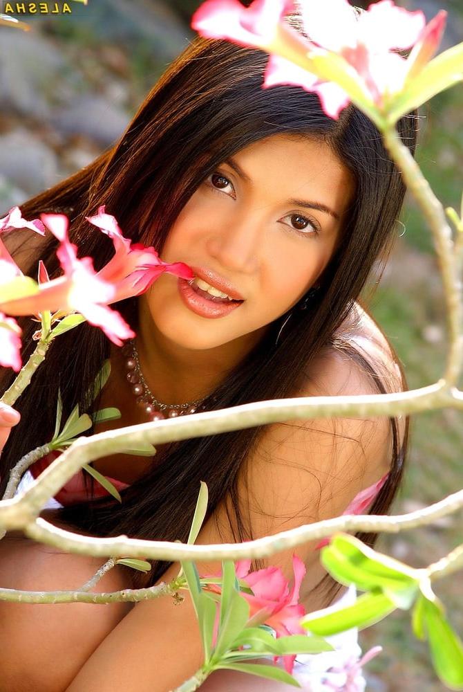 25P hairy asian Alesha dildoing 2