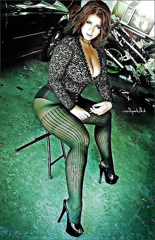 16P Pantyhose and Stockings 41 by Searcher1957