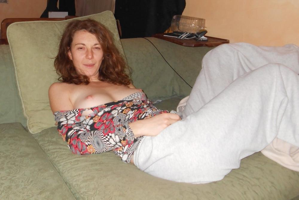25P French redhead with a gr8 body