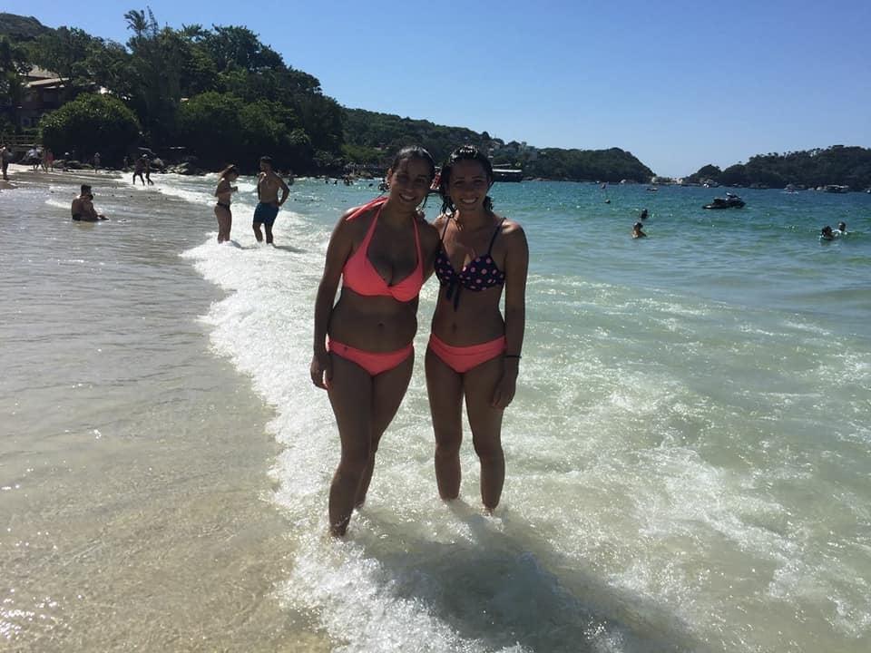 17P (ARG): Ale's little ass or Flavia's melons?