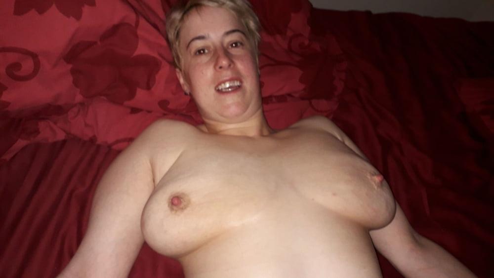 25P naked and dildo play 2020