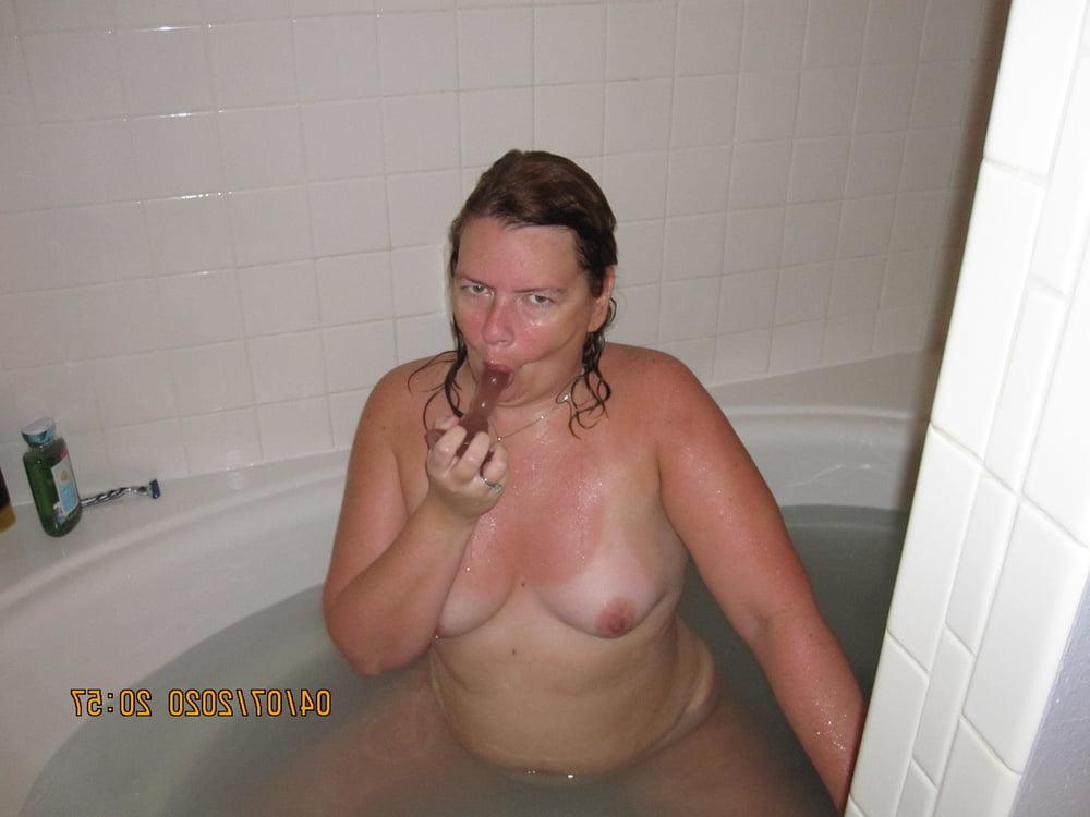 25P Anal Slut