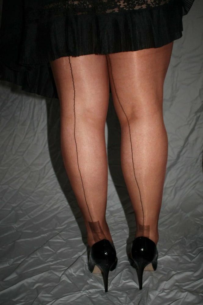 25P Amateur pantyhose 8