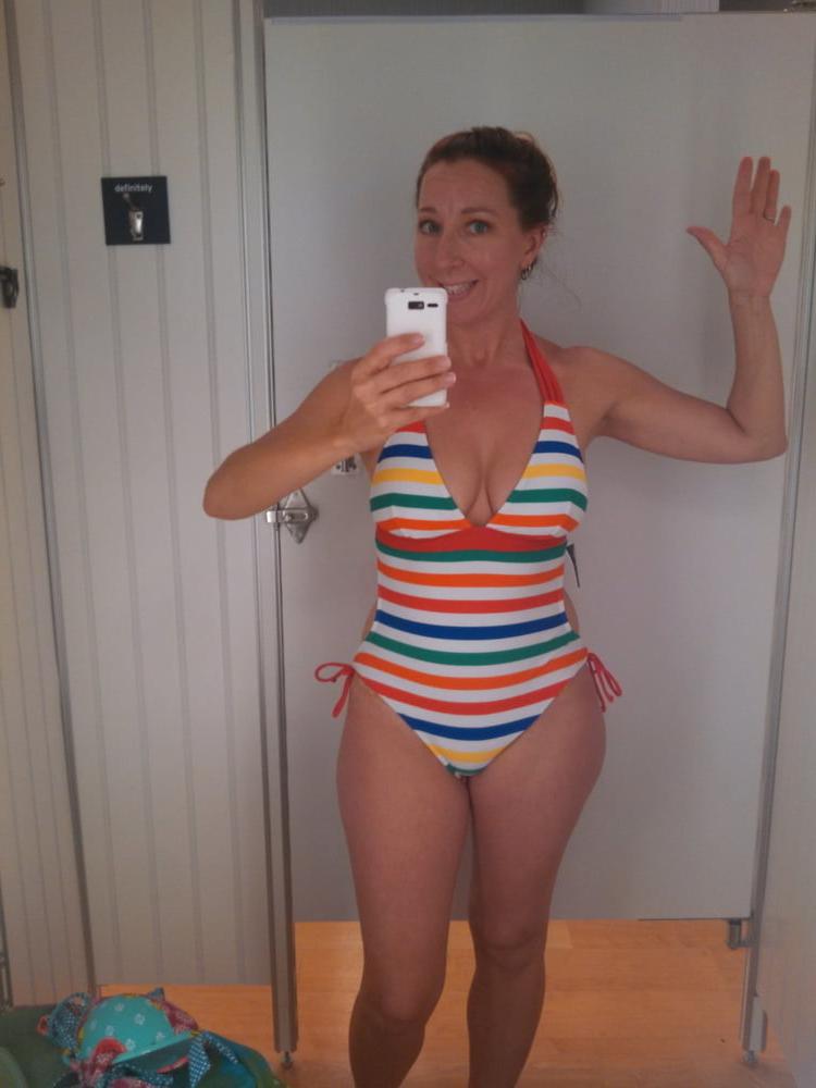 25P There Is Nothing Sexier Than A Woman In A Swimsuit Pt. 17