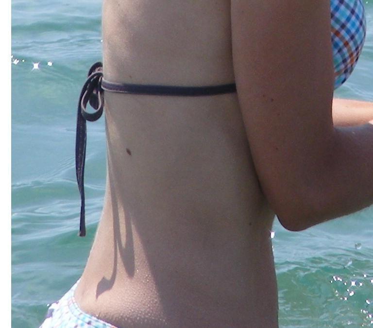 14P 40 Y FRENCH SKINNY WHORE FROM AVIGNON