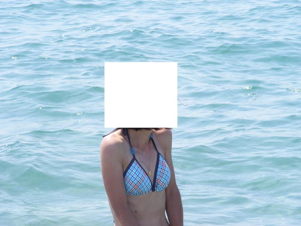 14P 40 Y FRENCH SKINNY WHORE FROM AVIGNON