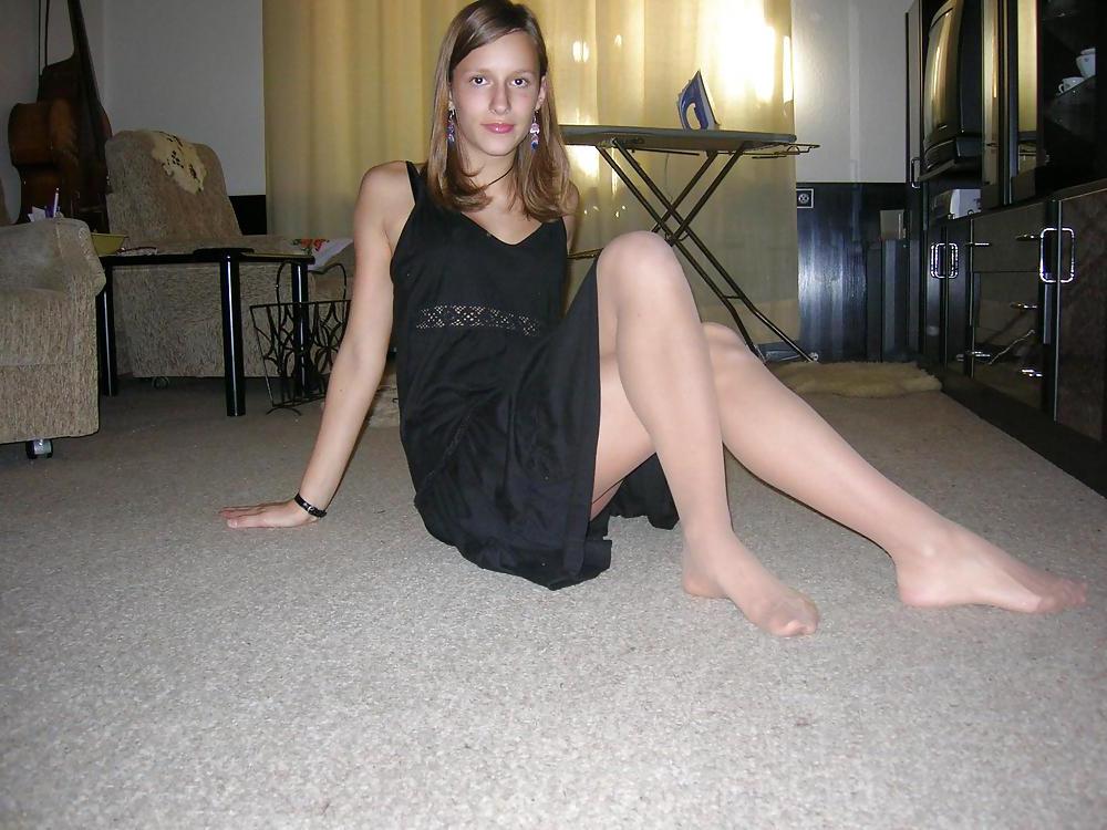 23P Teens in pantyhose