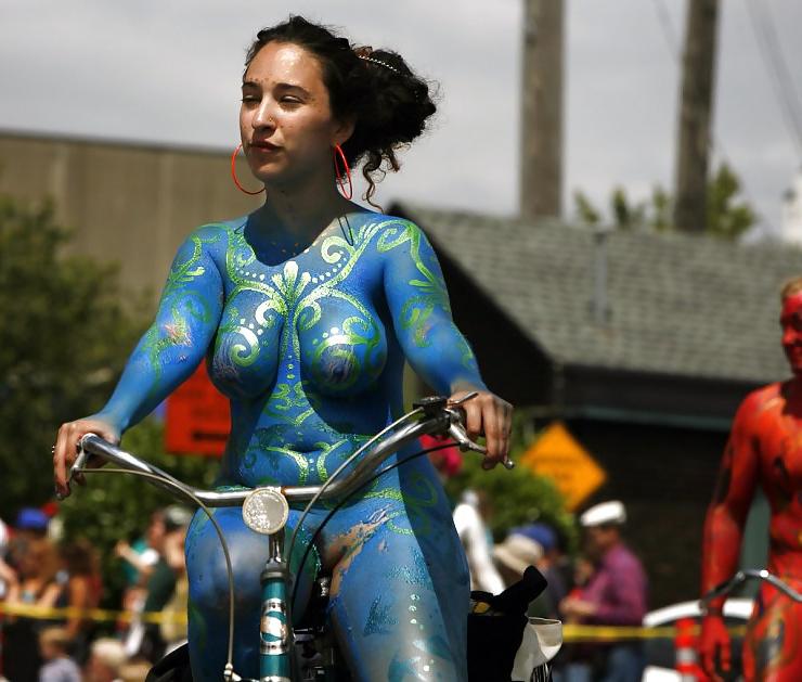 15P Sport Body painting