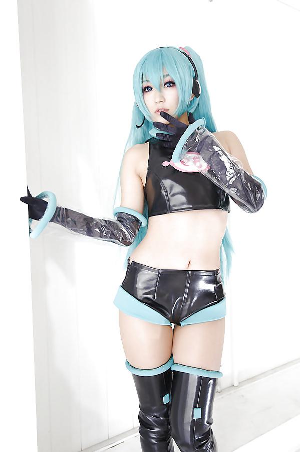 25P Sexy Japanese Hatsune Miku Cosplay II