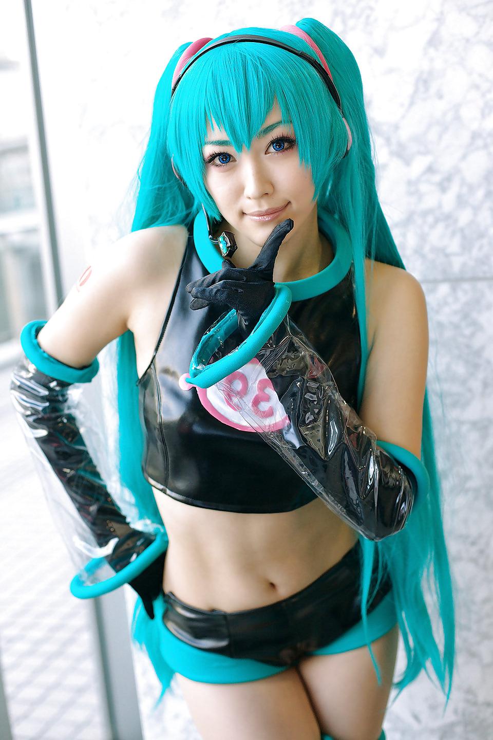 25P Sexy Japanese Hatsune Miku Cosplay II