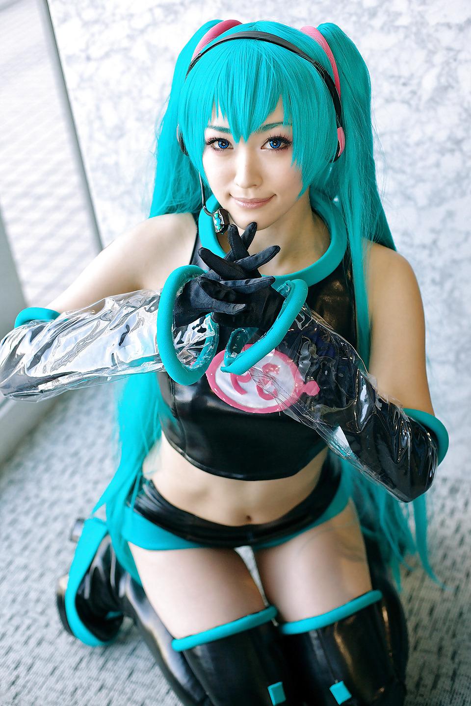 25P Sexy Japanese Hatsune Miku Cosplay II