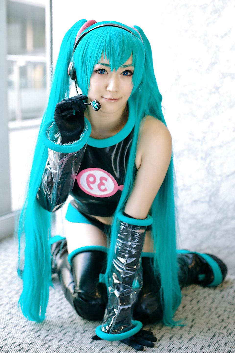 25P Sexy Japanese Hatsune Miku Cosplay II
