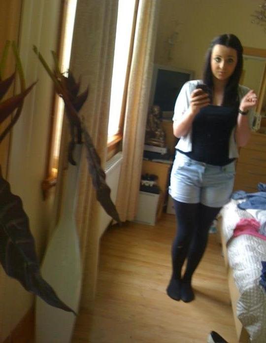 25P sexy babes in tights pantyhose nylons 195