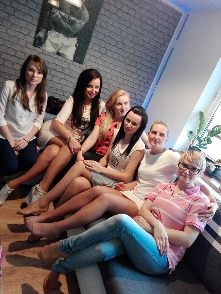 25P various polish females in tights pantyhose nylons 98