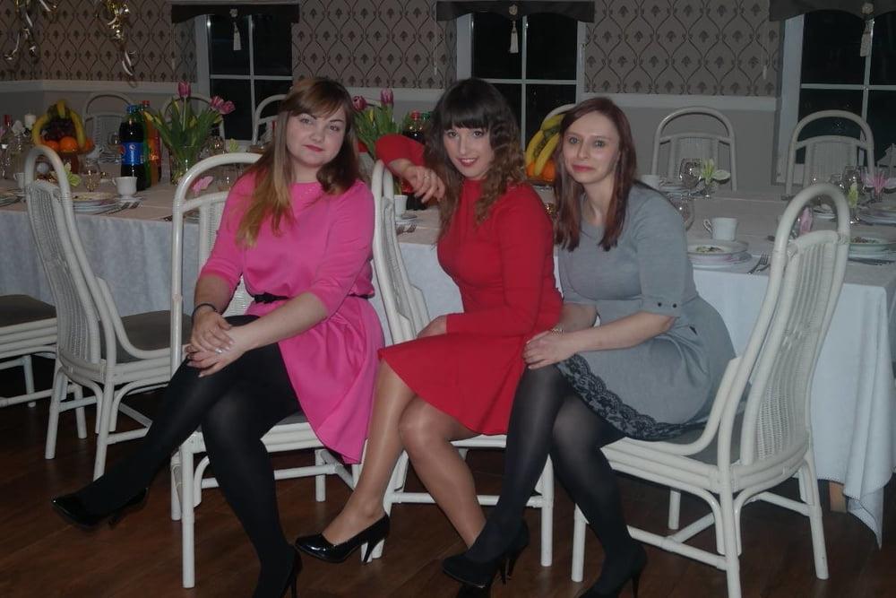 25P various polish females in tights pantyhose nylons 98