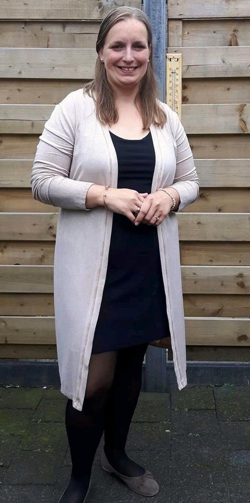 25P People's Wives and GFs in Pantyhose