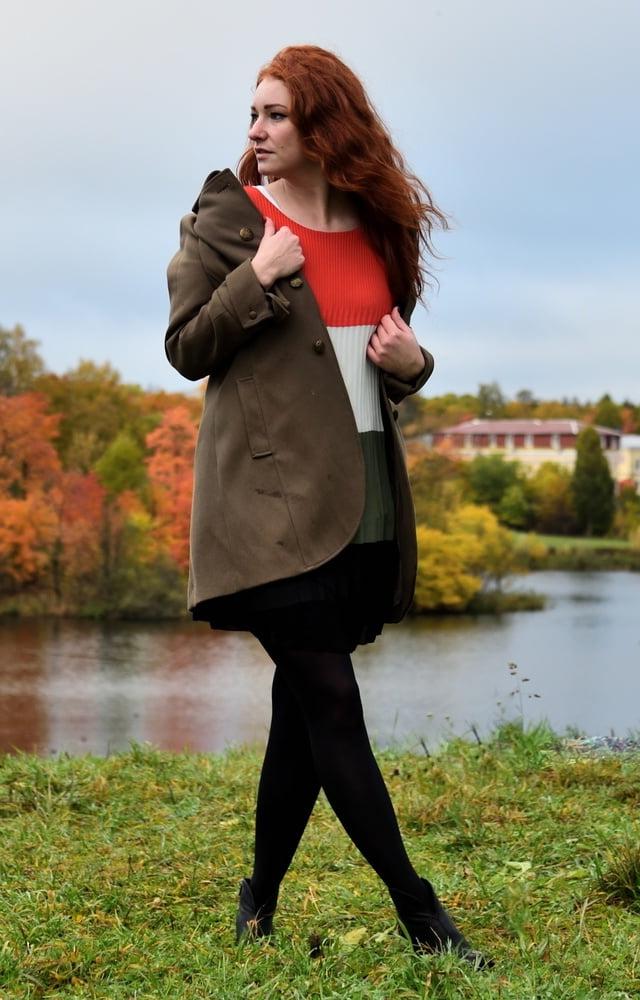 25P People's Wives and GFs in Pantyhose