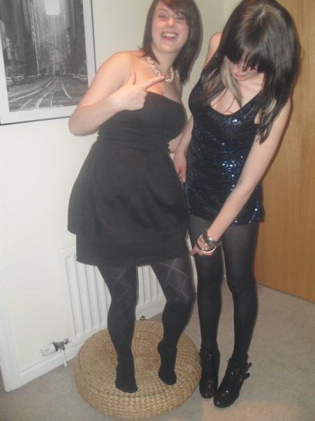 25P sexy babes in tights pantyhose nylons 193