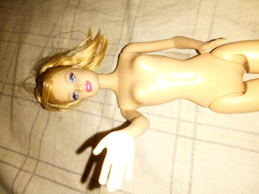25P It's your turn Dixie (my first barbie)