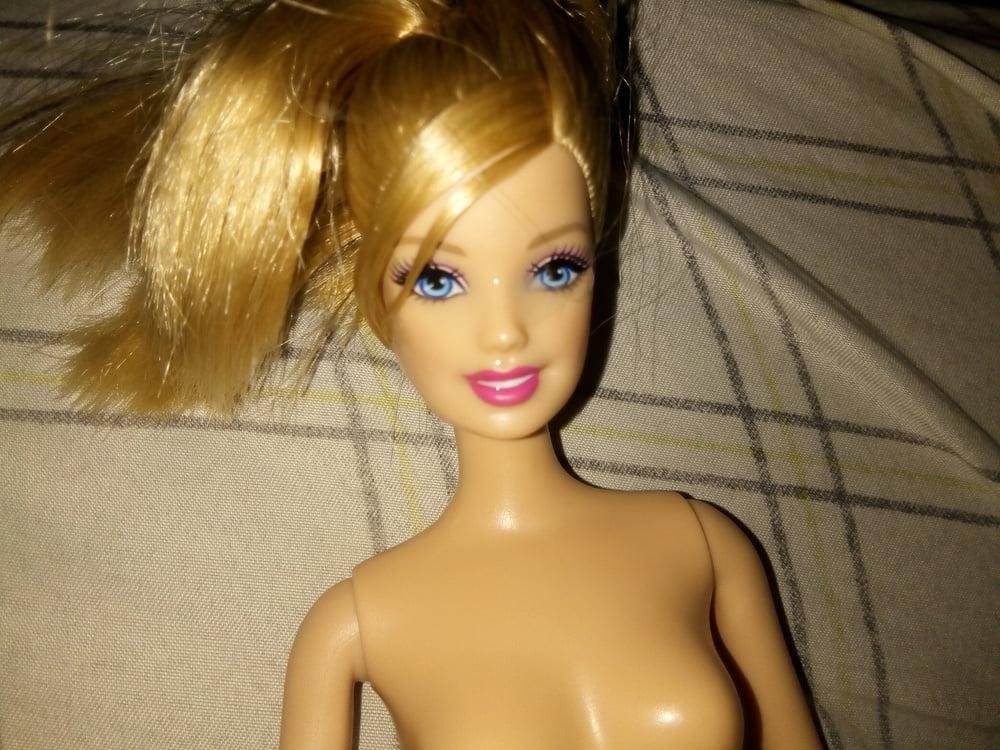 25P It's your turn Dixie (my first barbie)