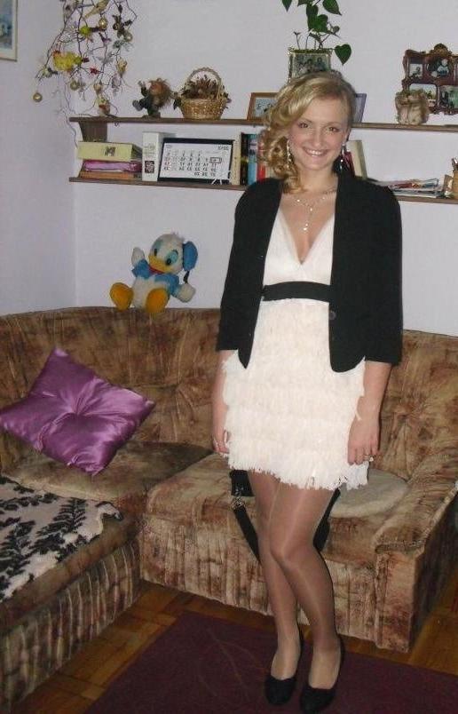 25P various polish females in tights pantyhose nylons 99
