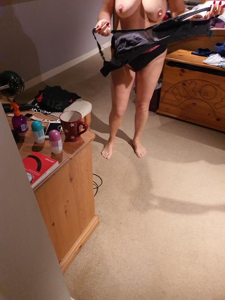 7P Dirty milf slut