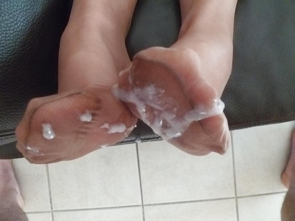 7P Footjob cyr14