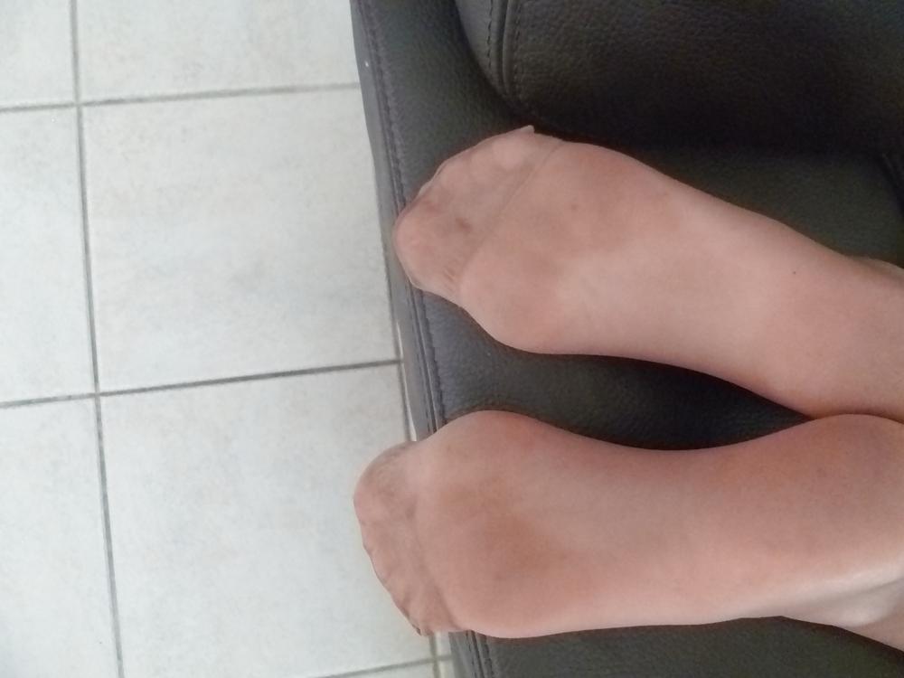 7P Footjob cyr14