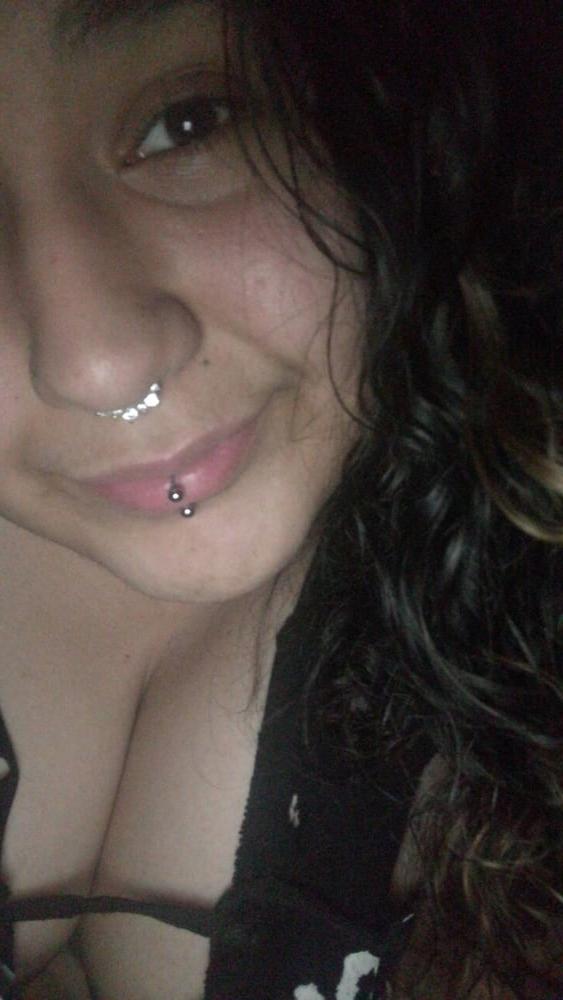 21P Busty Latina